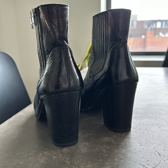 Yves Saint Laurent Black Ankle Boots, Size 37 - Picture 14 of 14